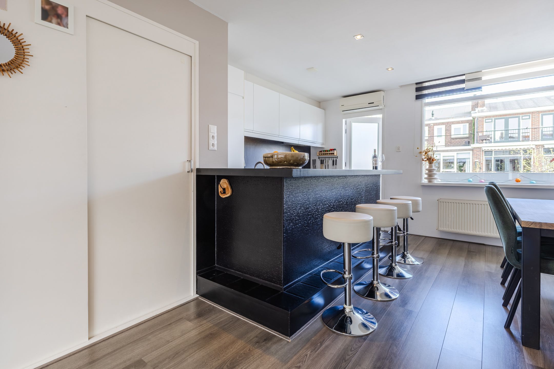 Photo 9 of Paulus Potterstraat 34-B