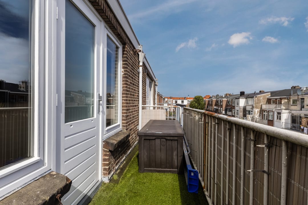 Photo 26 of Paulus Potterstraat 34-B