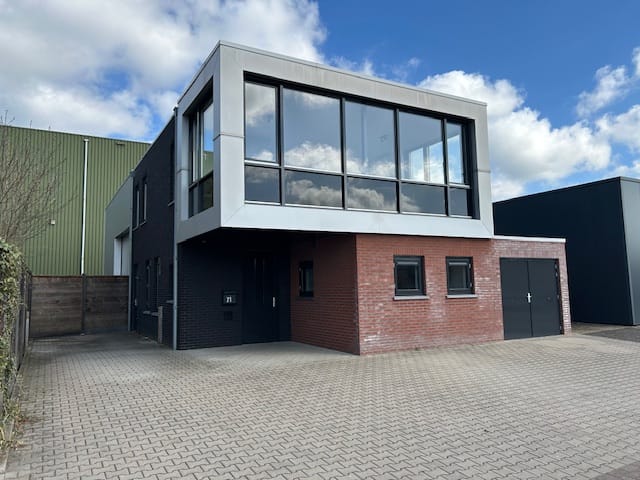 Ambachtsstraat 71, Winterswijk