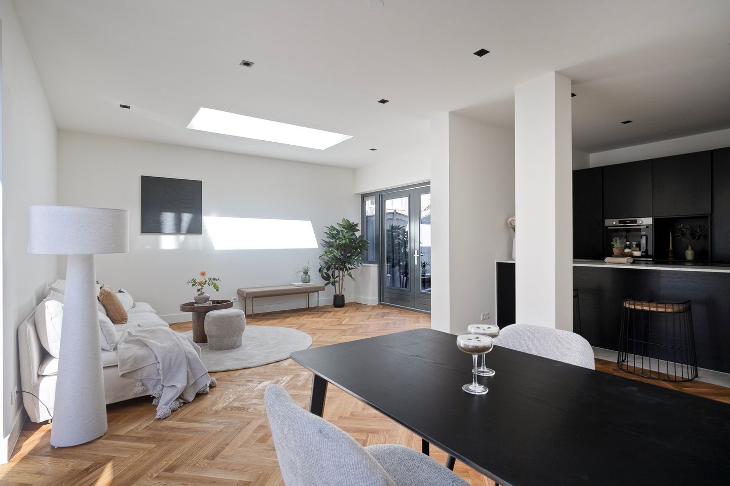 Photo 4 of Schweigmannstraat 13-B