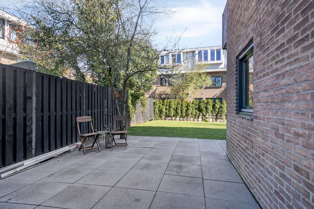 Photo 31 of Schweigmannstraat 13-B