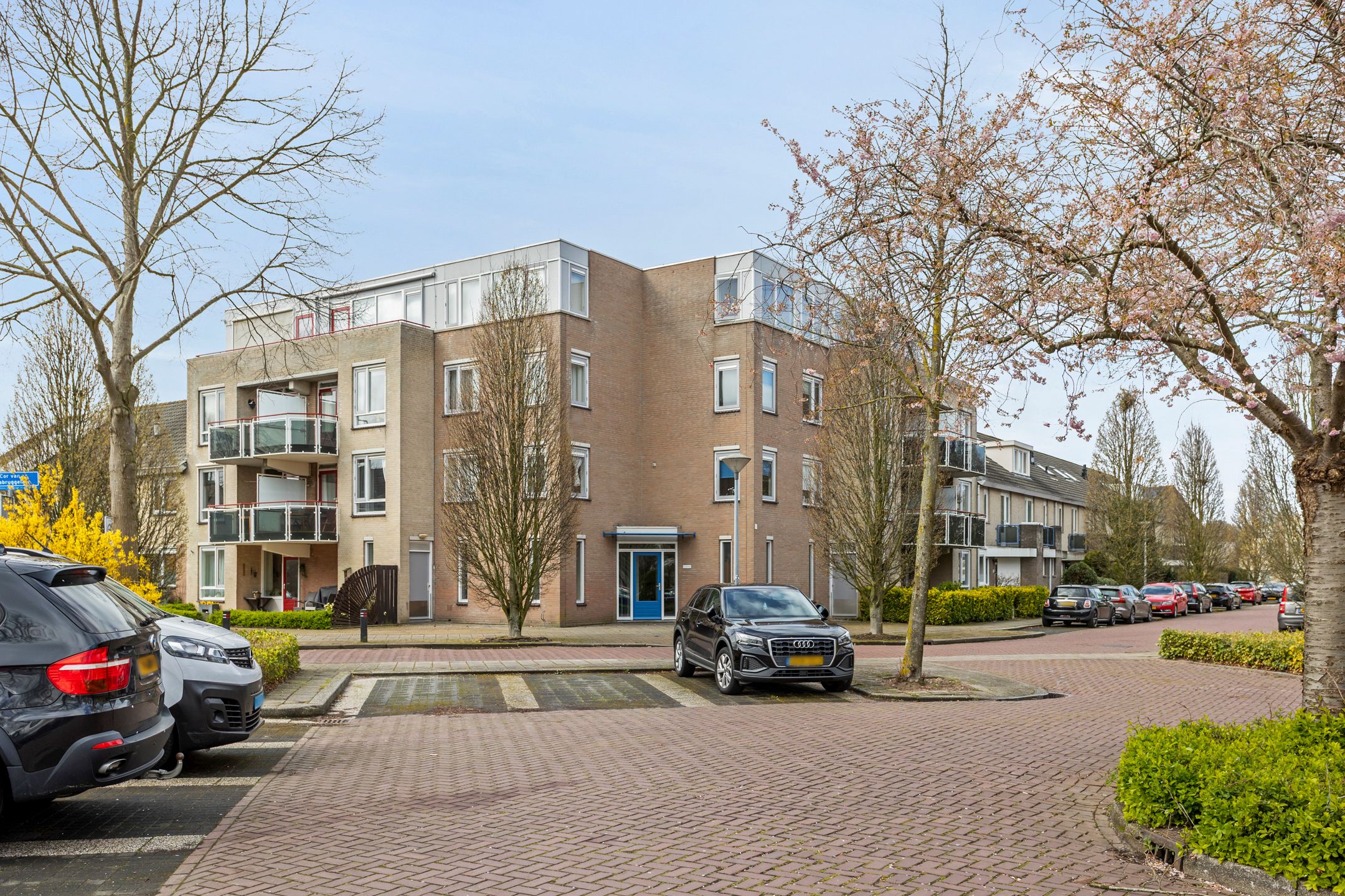 Photo 36 of Cor van Osnabruggelaan 11