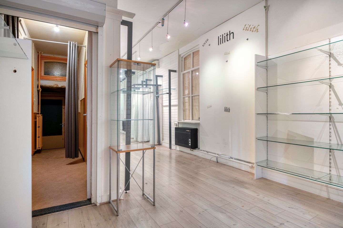 Bekijk foto 2 van Marktstraat 27