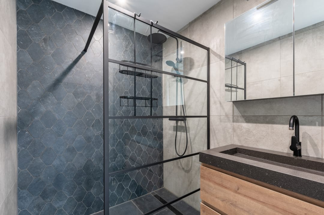 Unique Maisonette with Panoramic River Views — 20