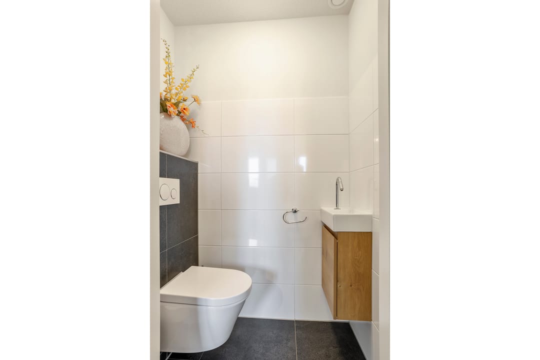 Photo 26 of Cor van Osnabruggelaan 11