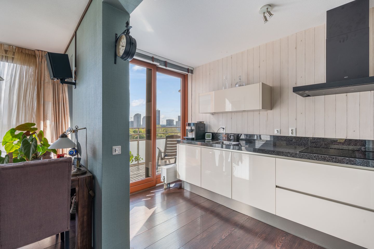 Unique Maisonette with Panoramic River Views — 13