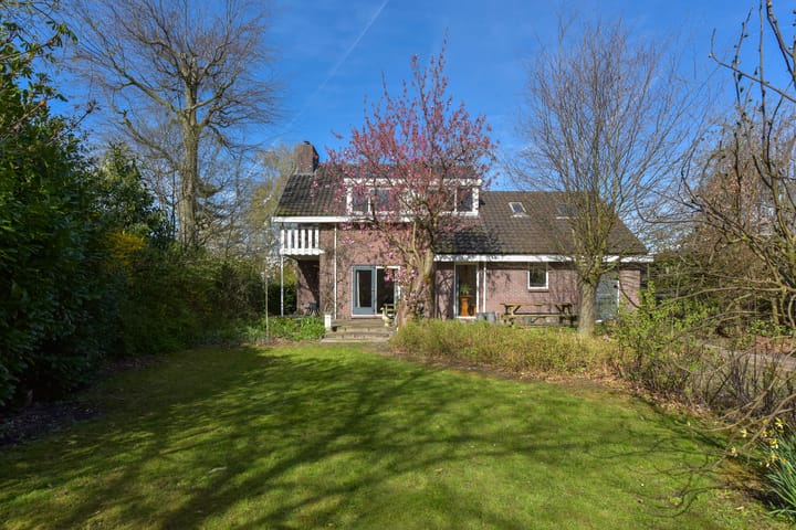 Foto 2 van Parel 4