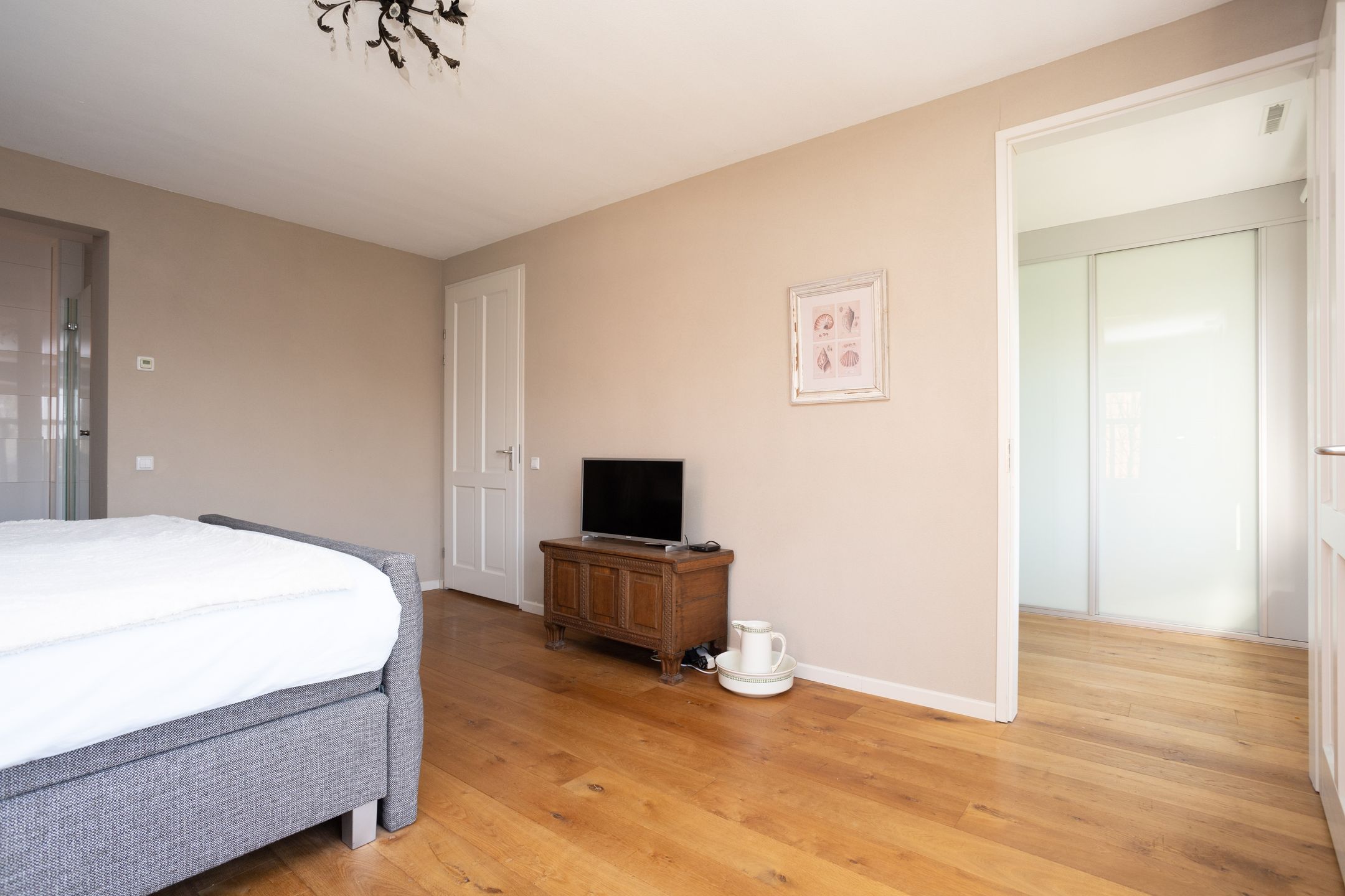 Foto 33 van Roland Holstlaan 6