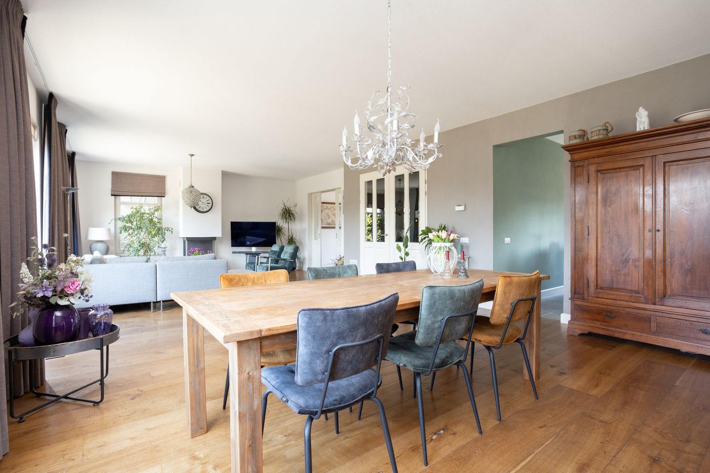 Foto 19 van Roland Holstlaan 6