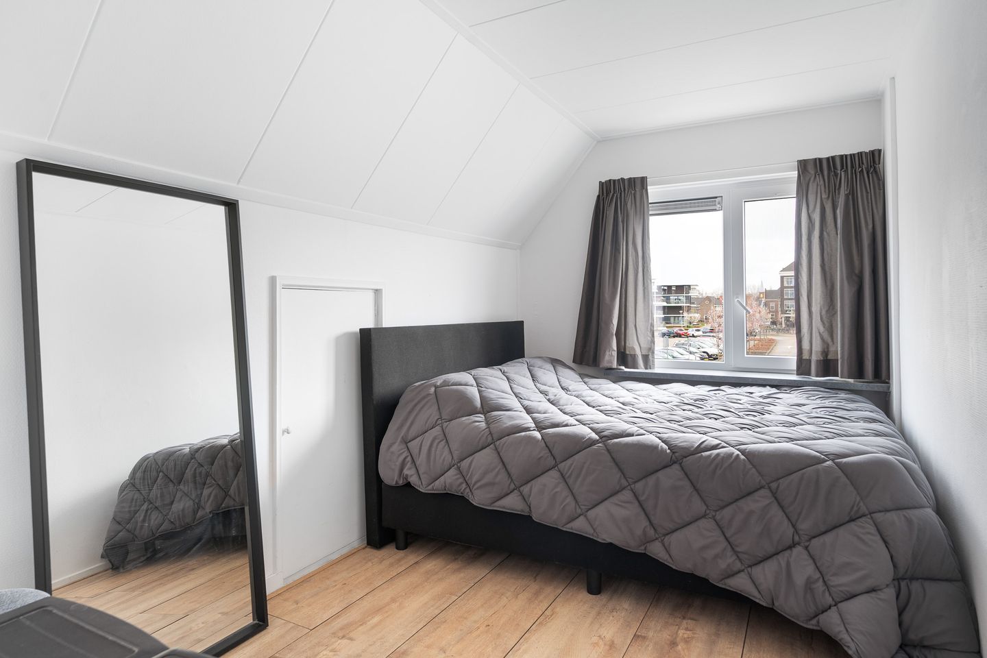 Foto 29 van Tolberterstraat 43