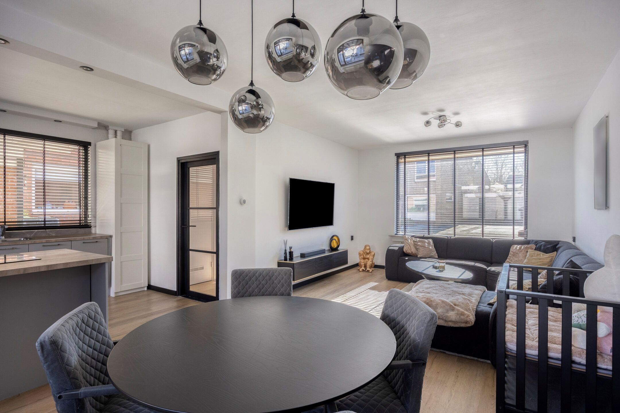 Photo 9 of Rosastraat 7