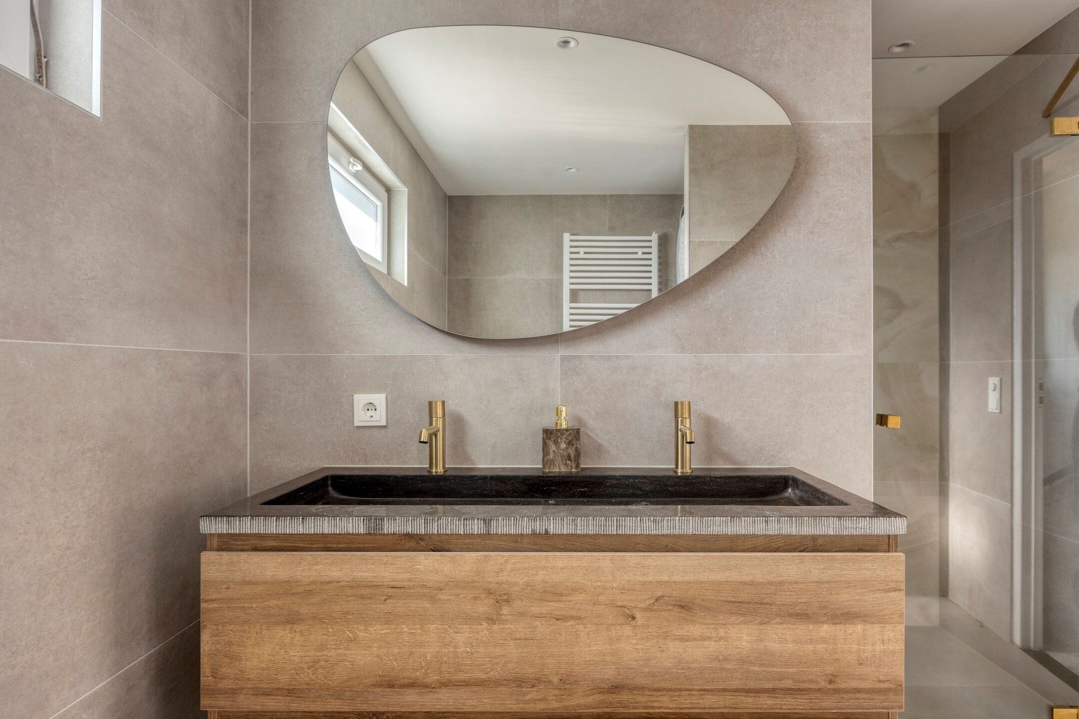 Photo 33 of Rosastraat 7