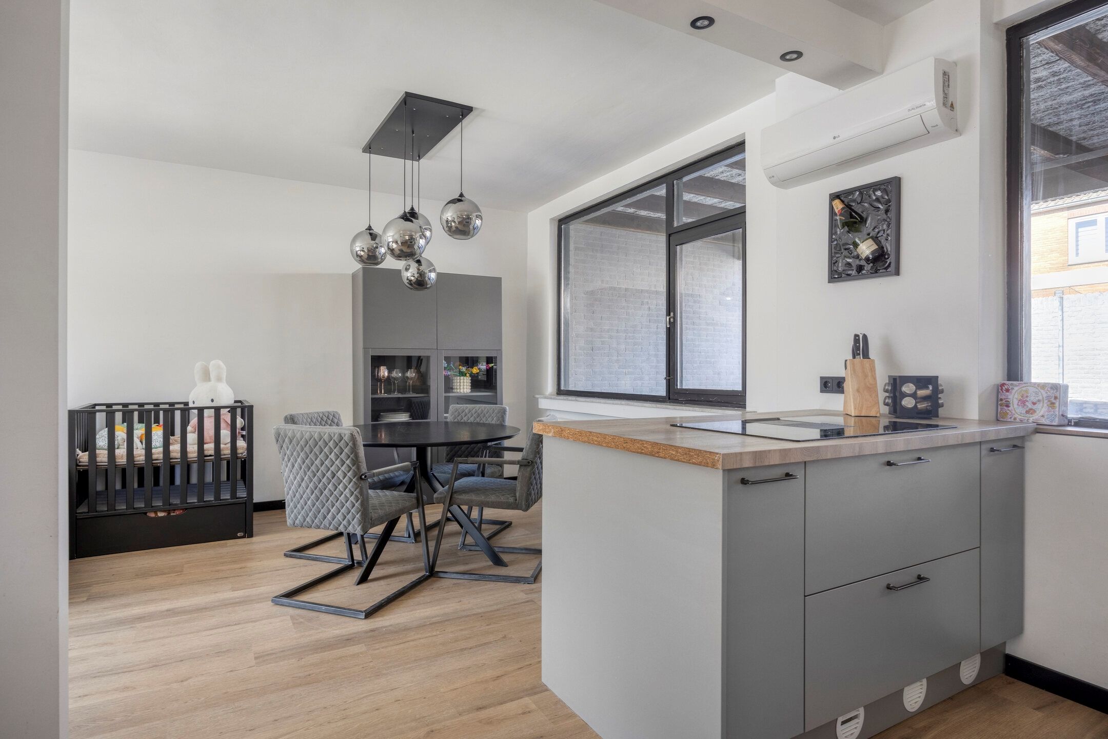 Photo 18 of Rosastraat 7