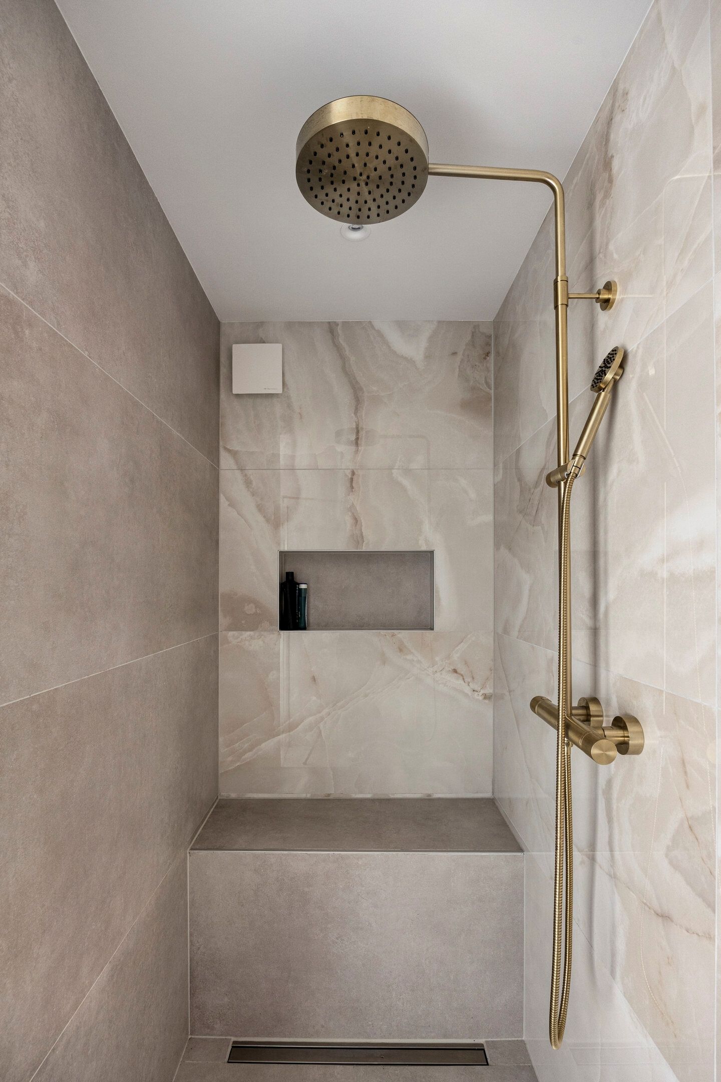 Photo 35 of Rosastraat 7