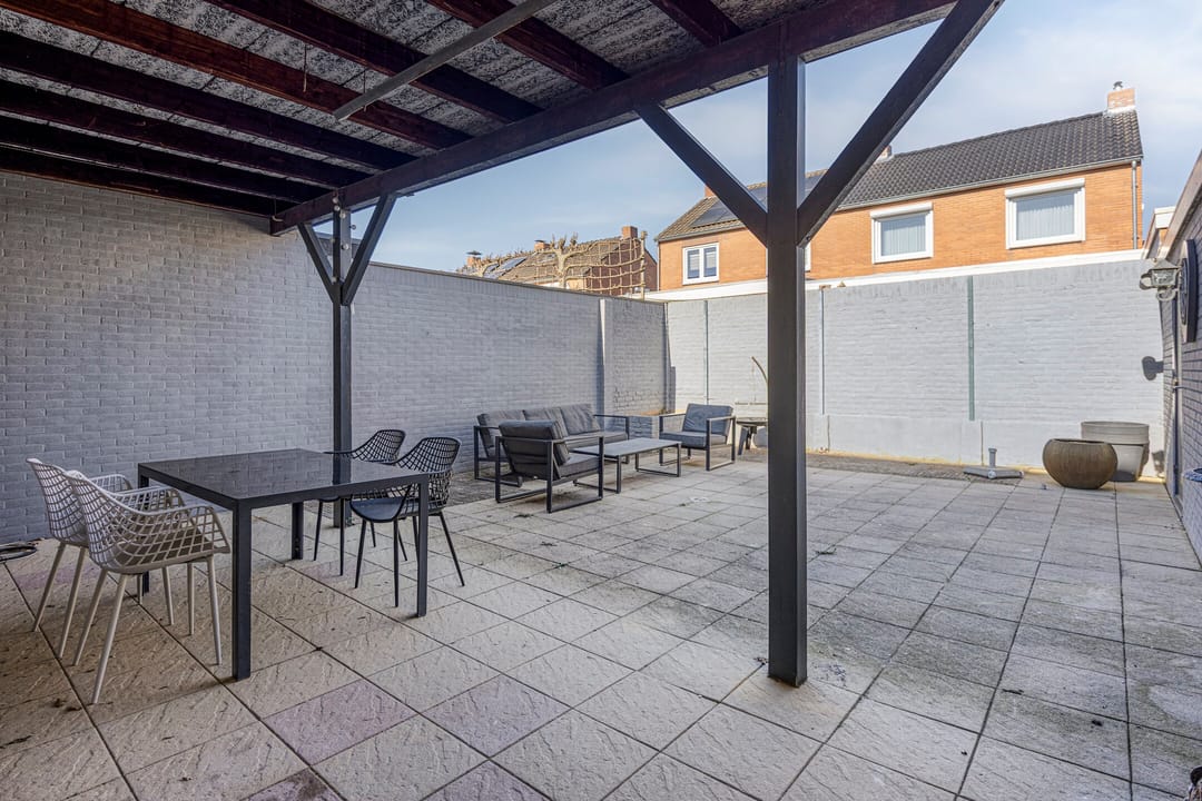 Photo 37 of Rosastraat 7