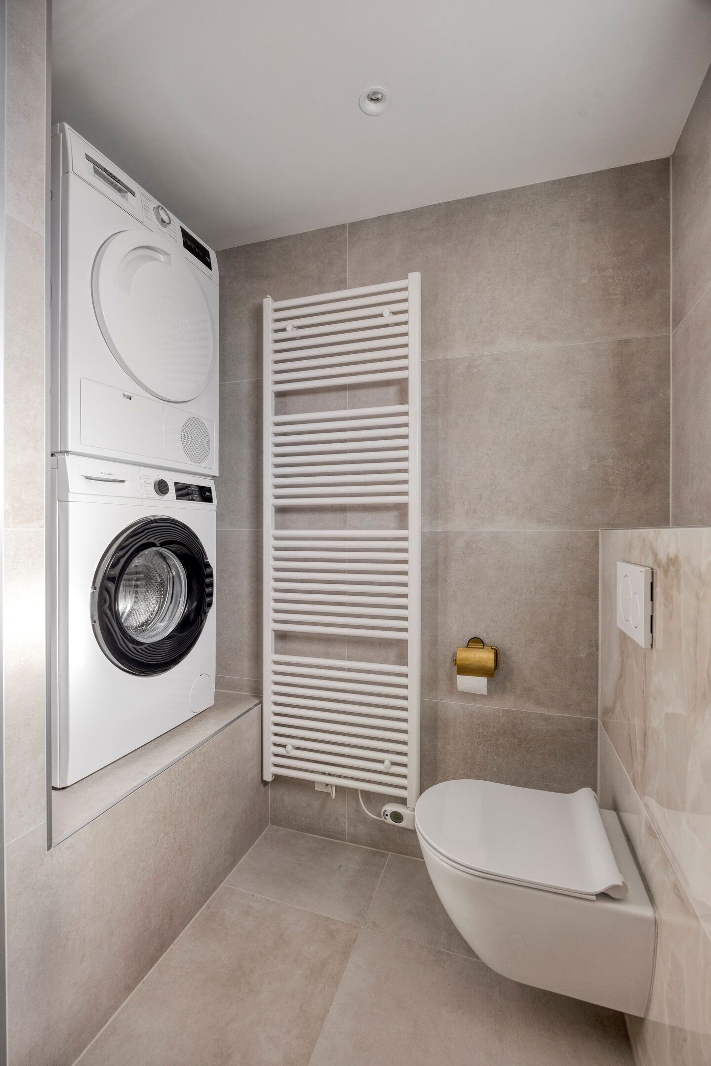 Photo 36 of Rosastraat 7