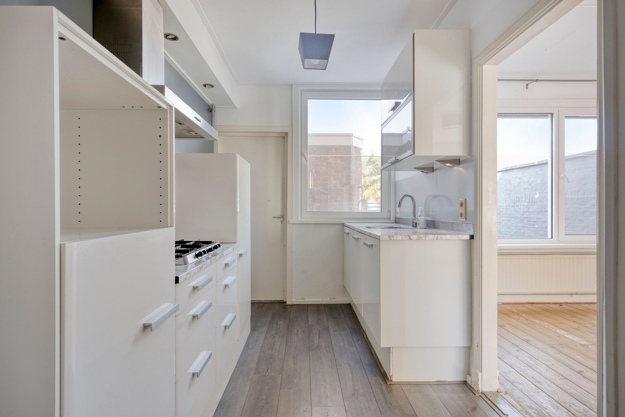 Photo 12 of Beatrixstraat 25