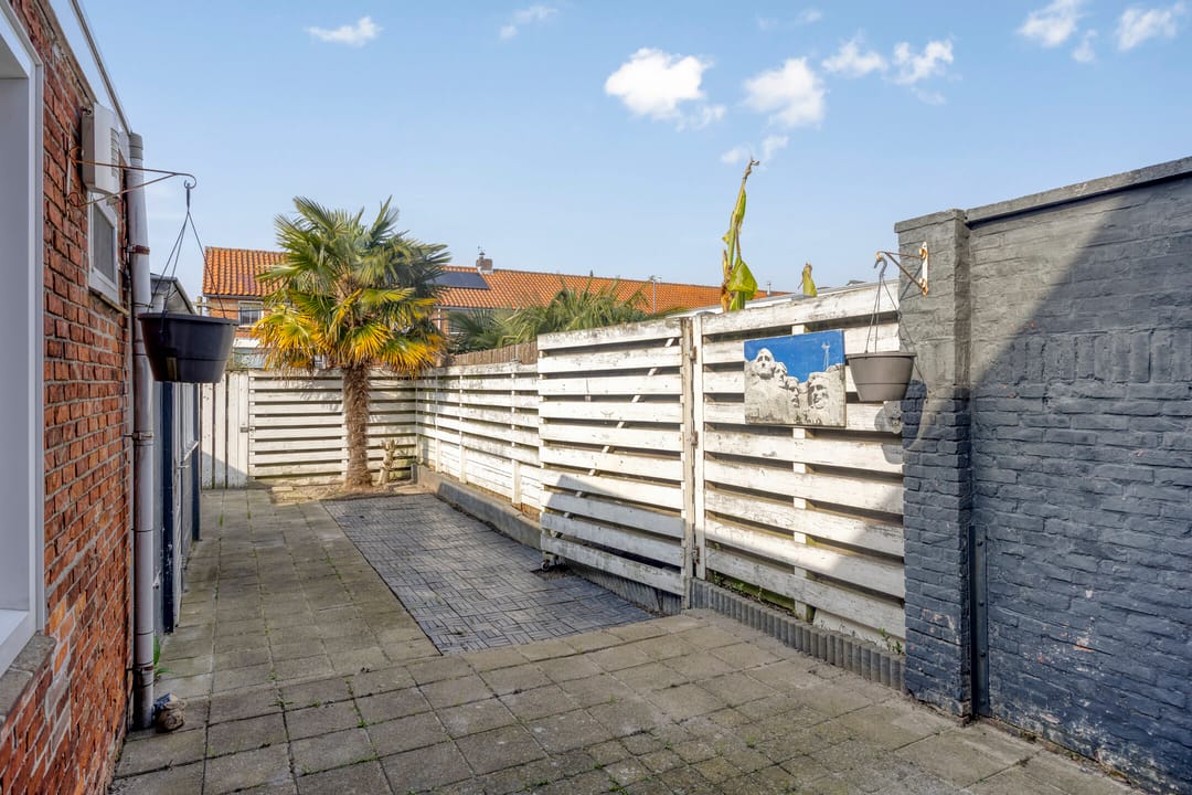 Photo 23 of Beatrixstraat 25