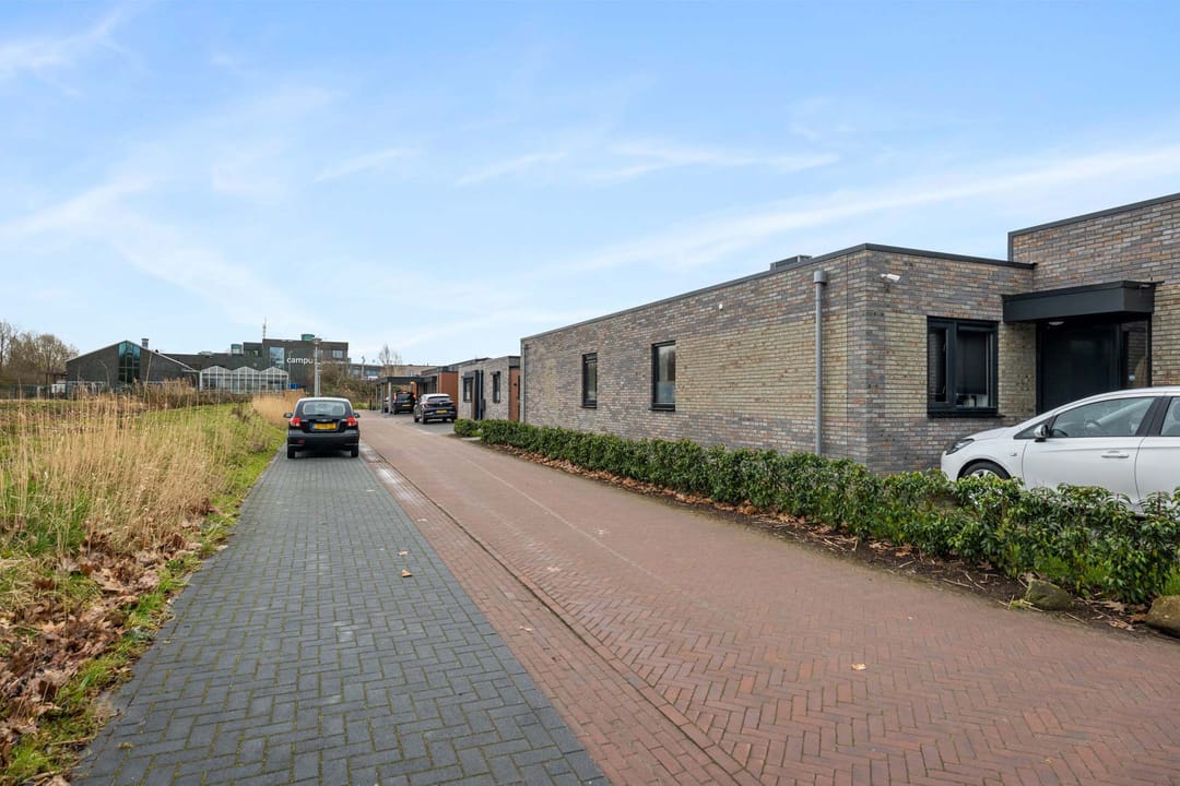 Modern Corner Home with A+++ Energy Label and Sunroom in Winschoten-Zuid — 38