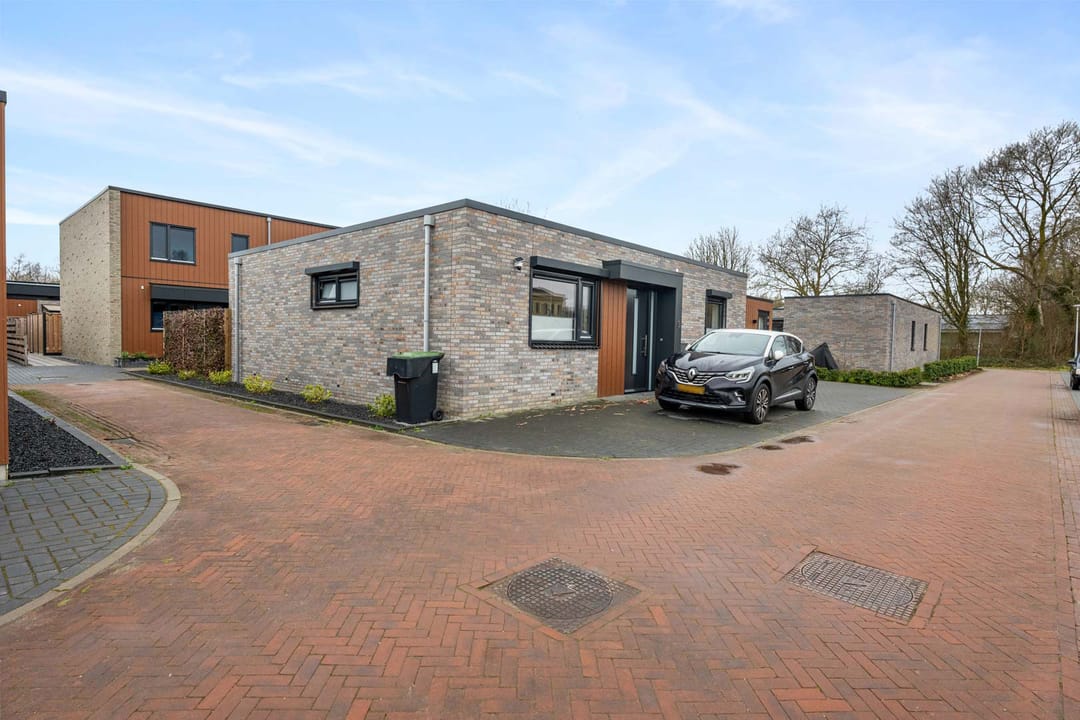 Modern Corner Home with A+++ Energy Label and Sunroom in Winschoten-Zuid — 37