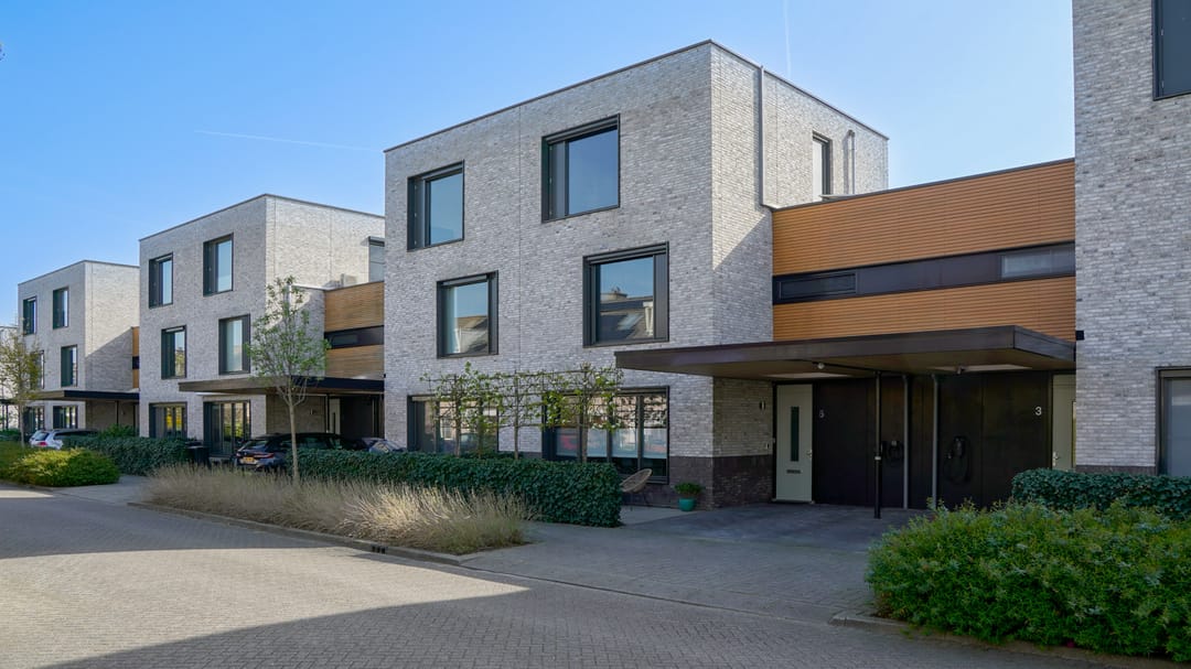 Foto 1 van Leendert Butterstraat 5