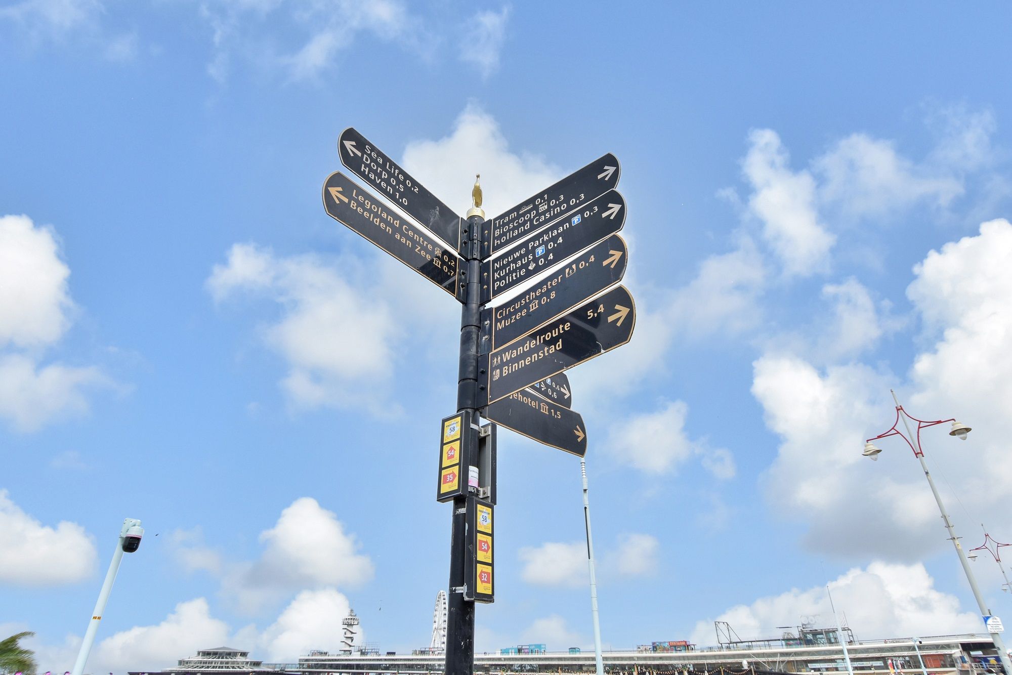 Foto 39 van Gevers Deynootplein 168