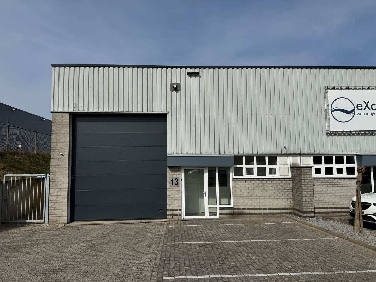 Bekijk foto 1 van Voltastraat 13