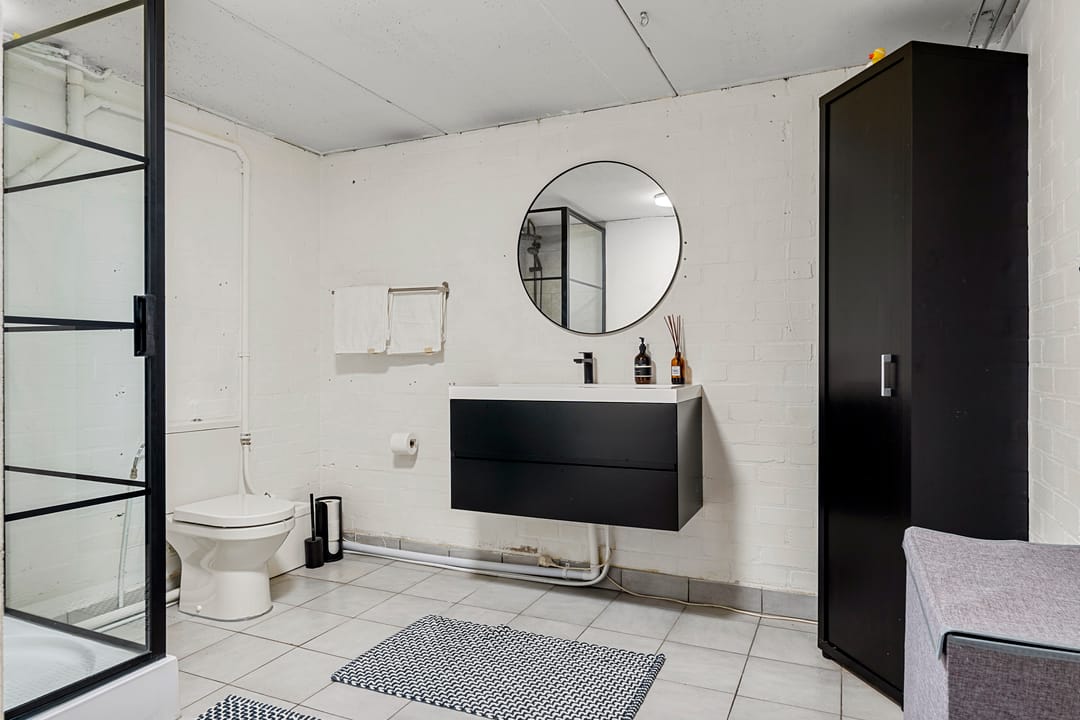 Detached Home with Spacious Basement Near Forests in Bennekom — 68