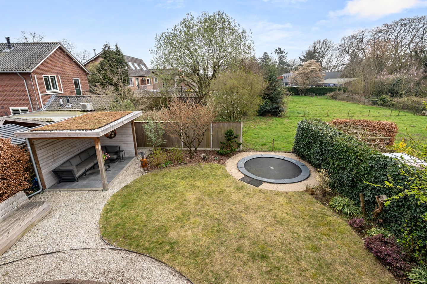 Detached Home with Spacious Basement Near Forests in Bennekom — 50