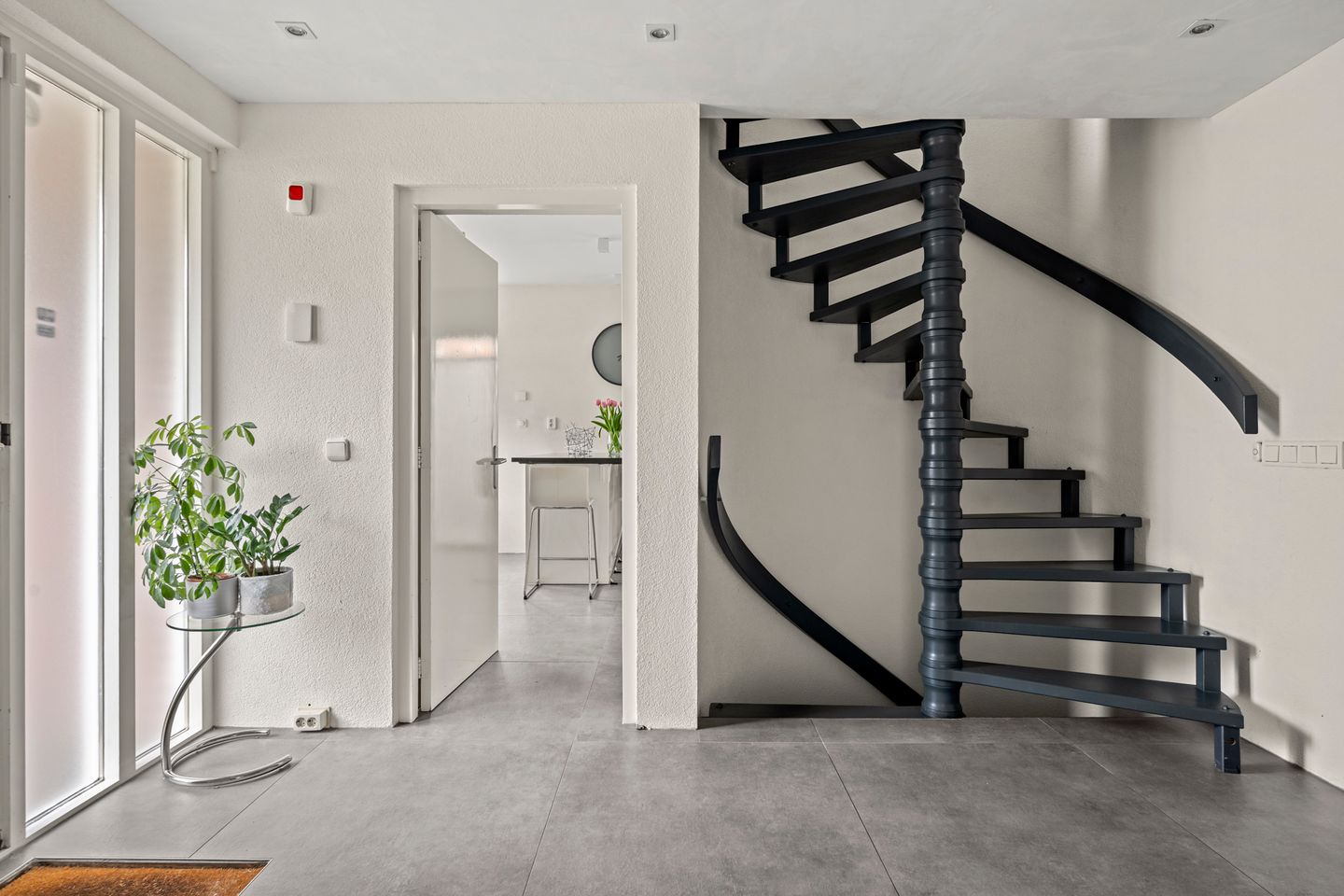 Detached Home with Spacious Basement Near Forests in Bennekom — 25