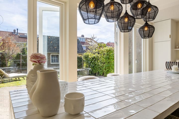 Tussenwoning te koop: Vondellaan 23, Bussum