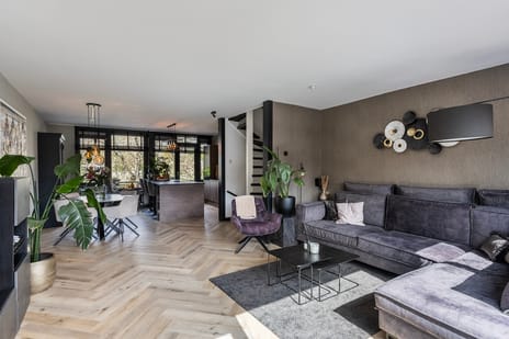 Alm 5 secondary image