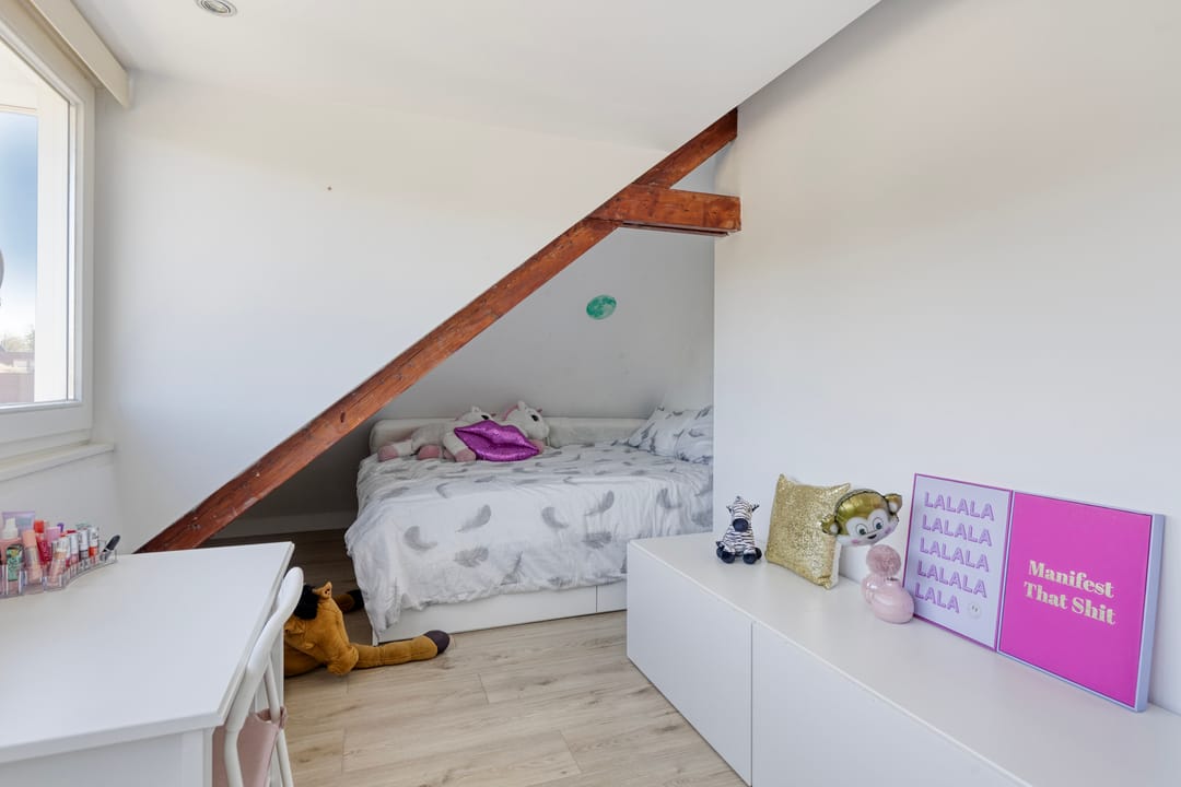 Charming 1930s semi-detached home with A+ energy label and five bedrooms in Vught — 32