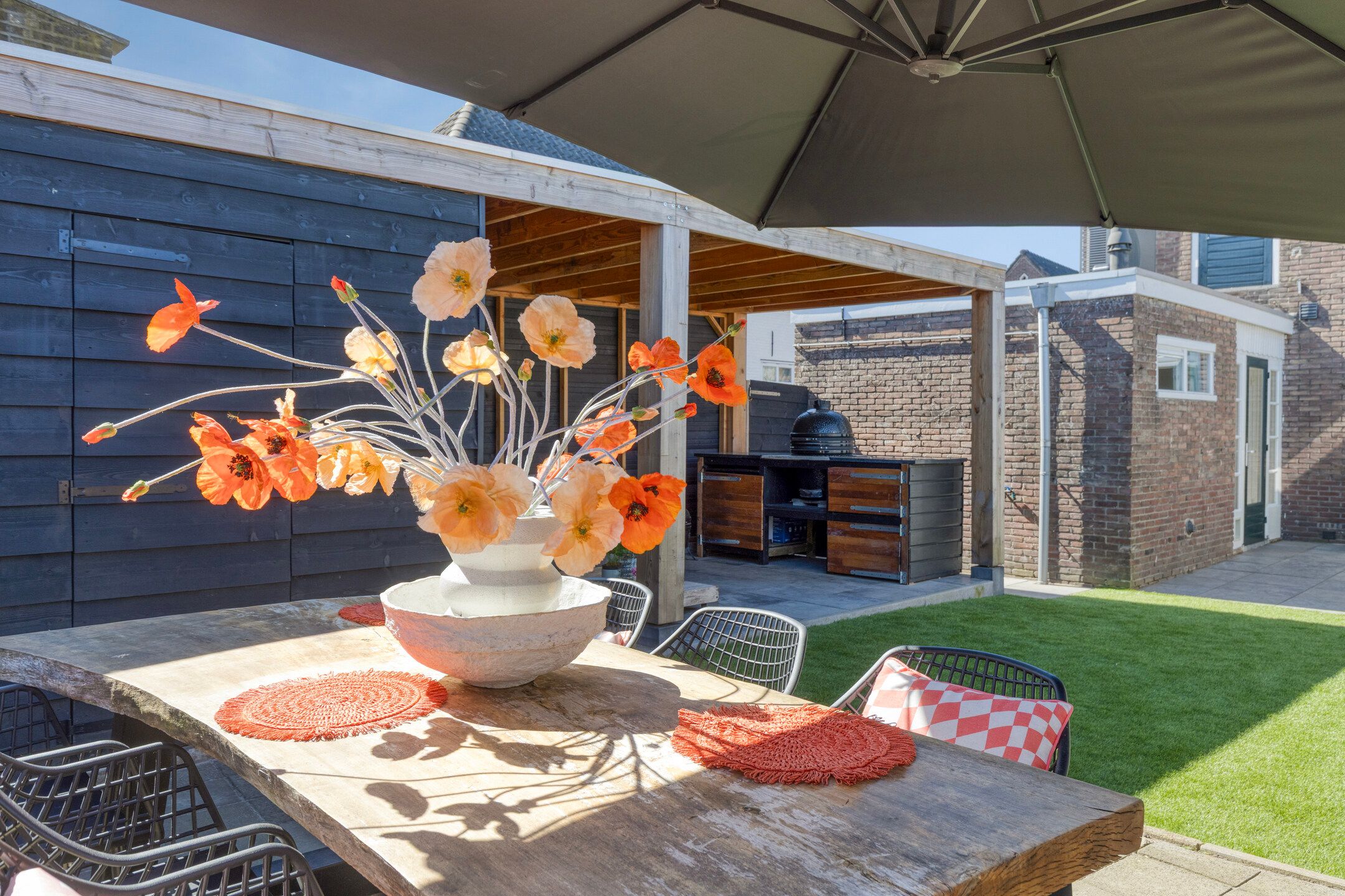 Charming 1930s semi-detached home with A+ energy label and five bedrooms in Vught — 36