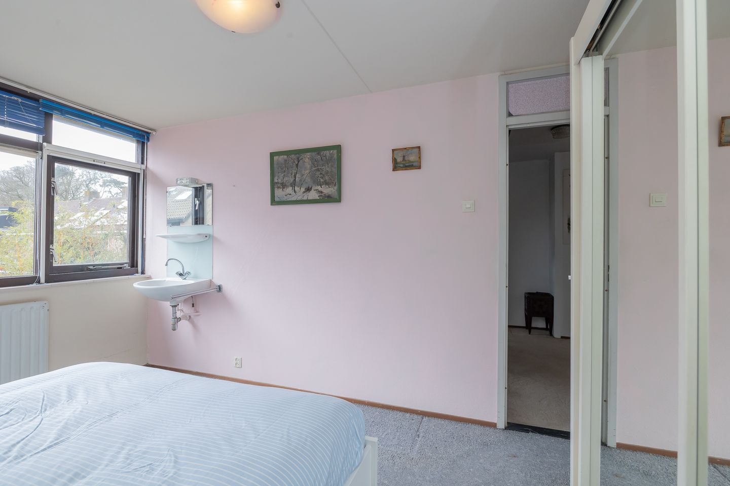 Family home with sunny southwest garden and garage in child-friendly Bennebroek — 29