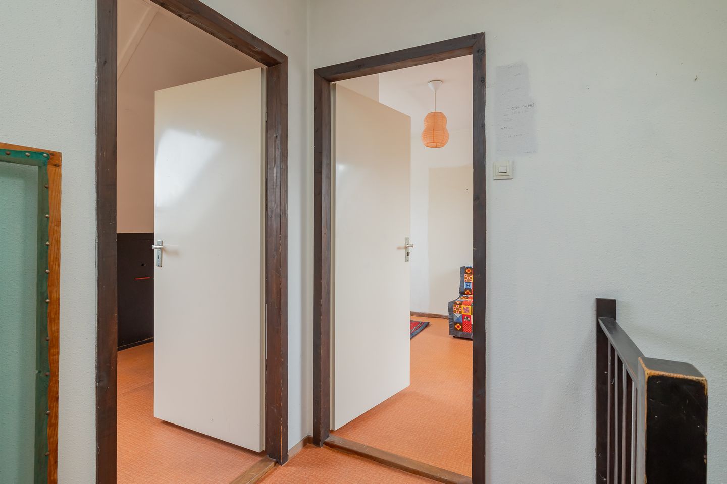 Family home with sunny southwest garden and garage in child-friendly Bennebroek — 34