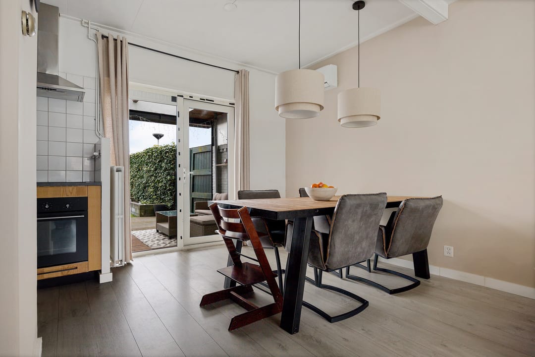 Foto 17 van Wethouder Voogdgeertstraat 66