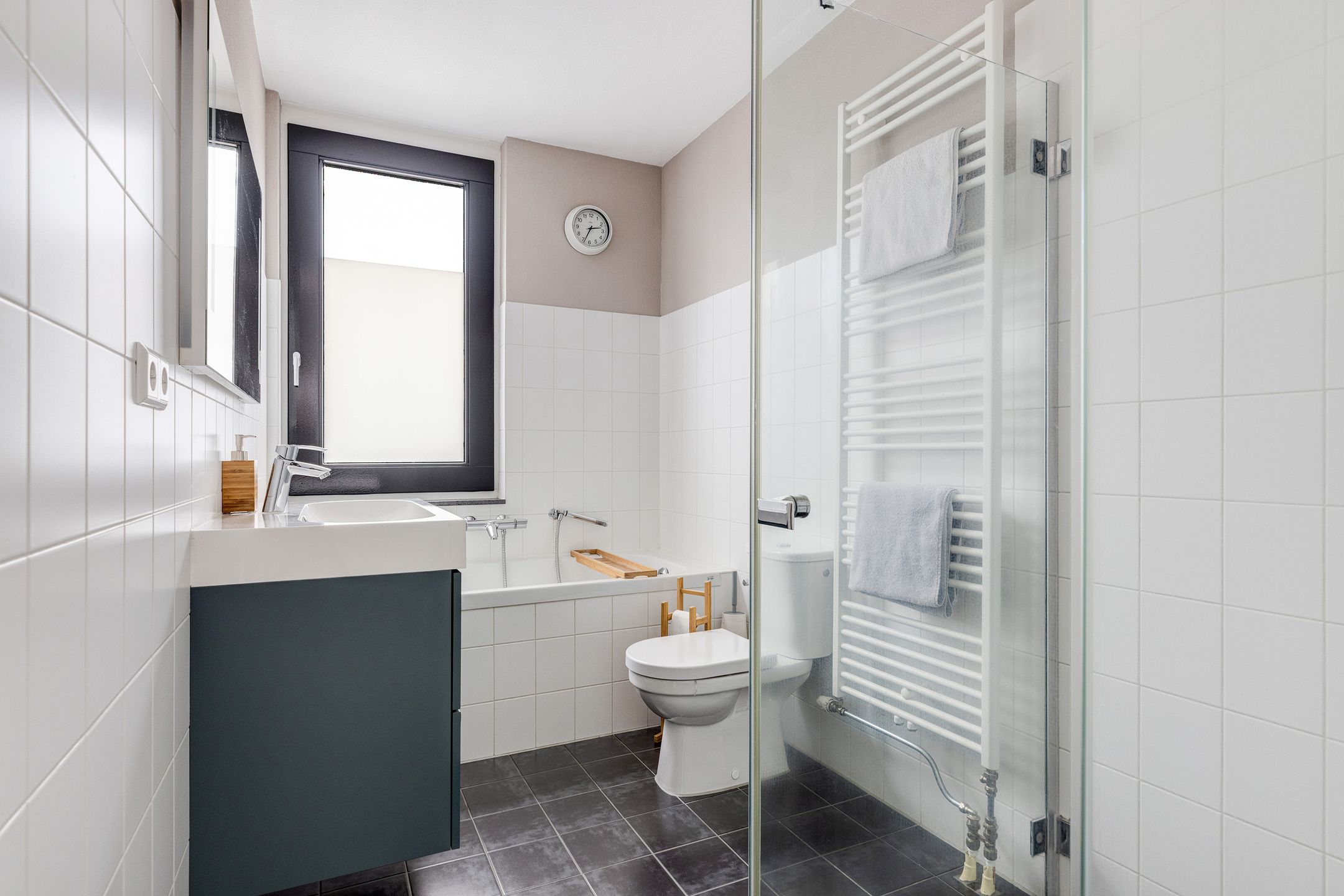 Photo 24 of Silenestraat 3