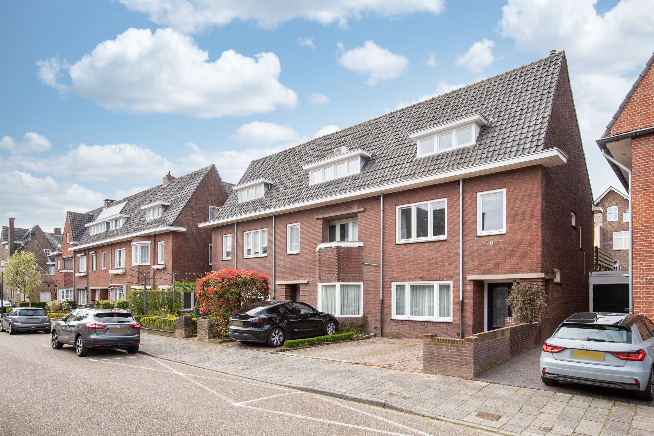 Foto 27 van Hendrik Luytenstraat 12