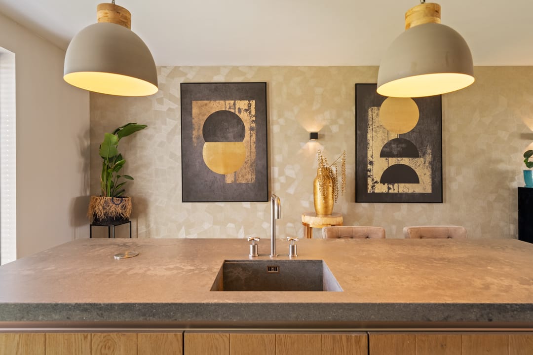Luxurious New Villa with Pool and Tiny House near Flower Bulb Fields — 13