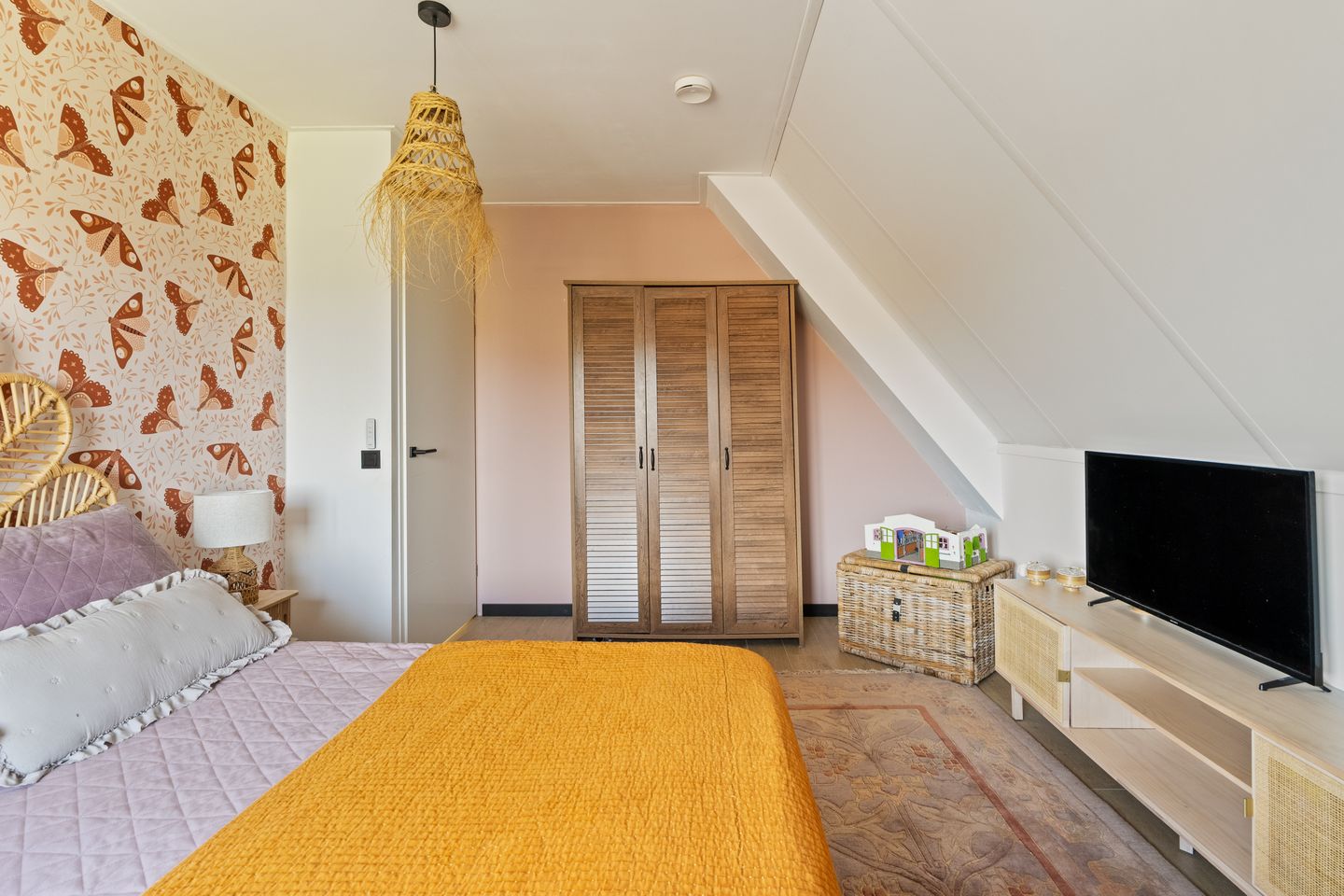 Luxurious New Villa with Pool and Tiny House near Flower Bulb Fields — 40