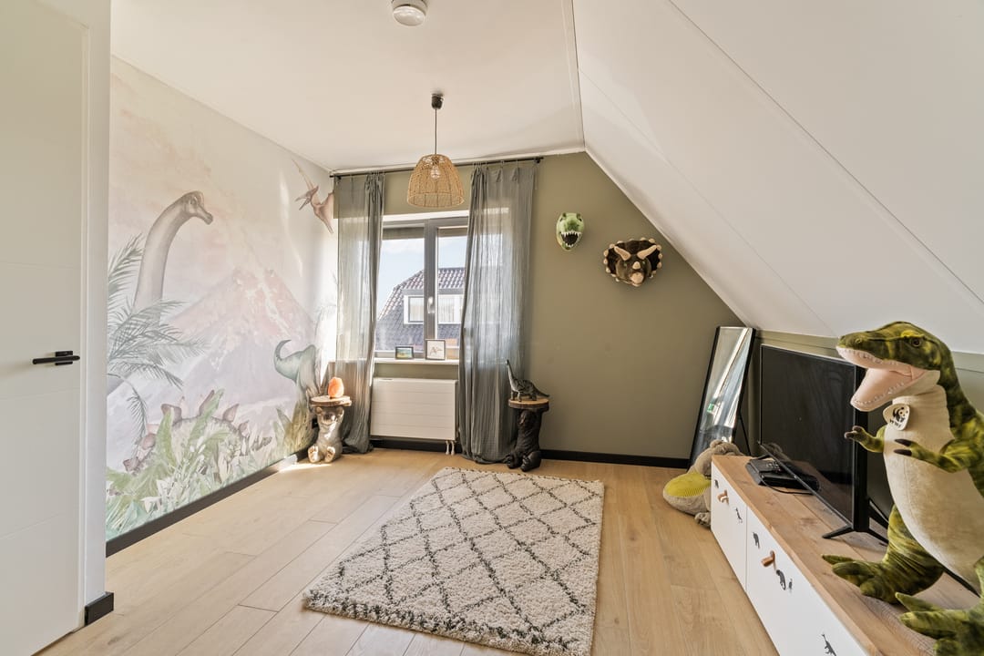 Luxurious New Villa with Pool and Tiny House near Flower Bulb Fields — 46