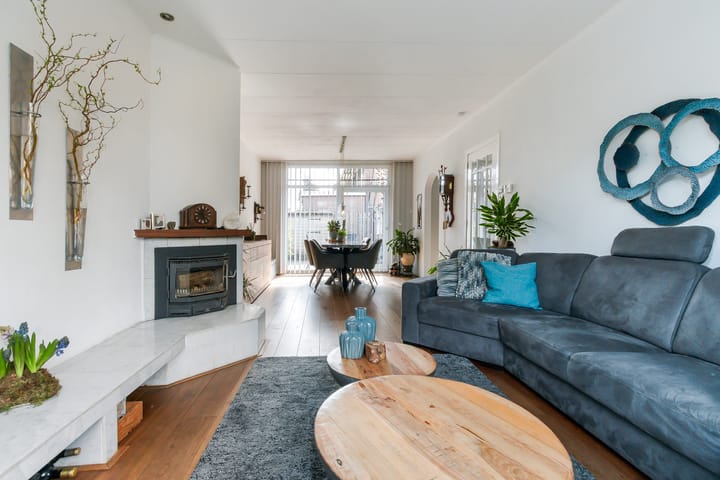 Photo 3 of Diepenbrockweg 126