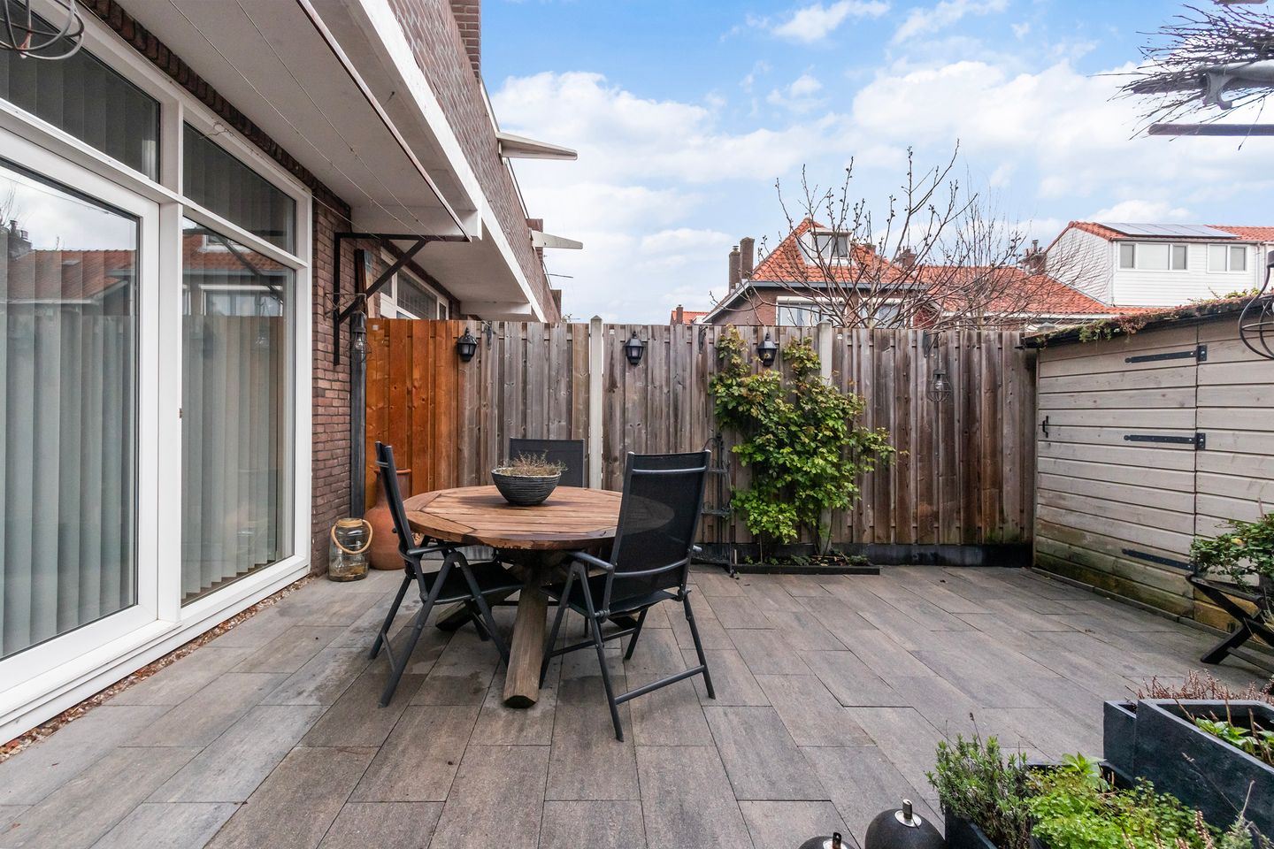 Spacious Modernized 1930s Bay Window Home with Southeast Facing Garden — 29