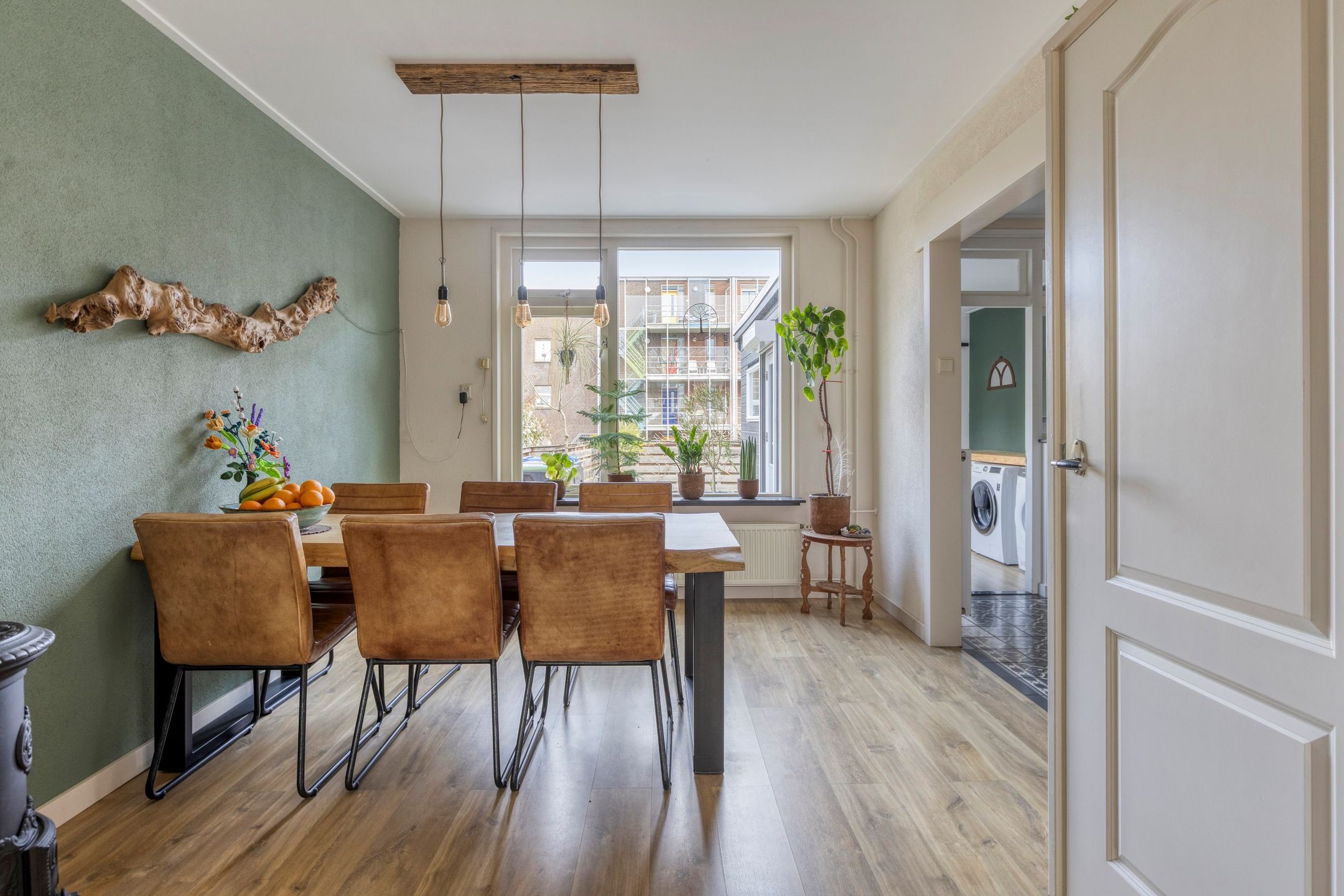 Spacious corner home with four bedrooms in Sommelsdijk center — 12