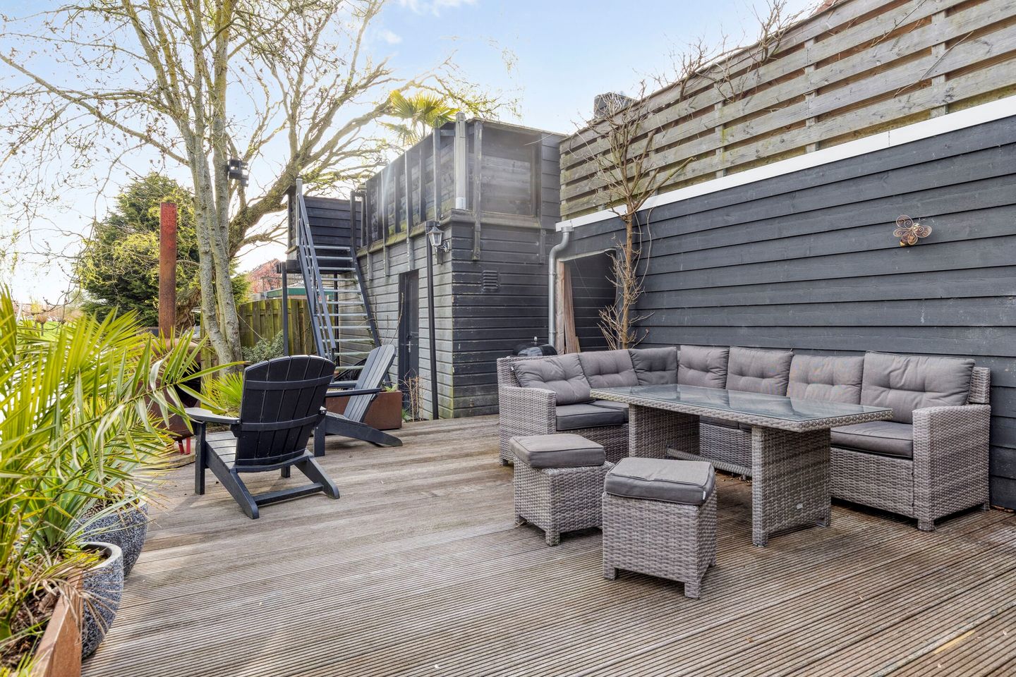 Spacious corner home with four bedrooms in Sommelsdijk center — 34