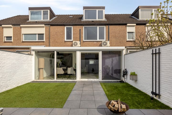 Photo 4 of Staringstraat 61