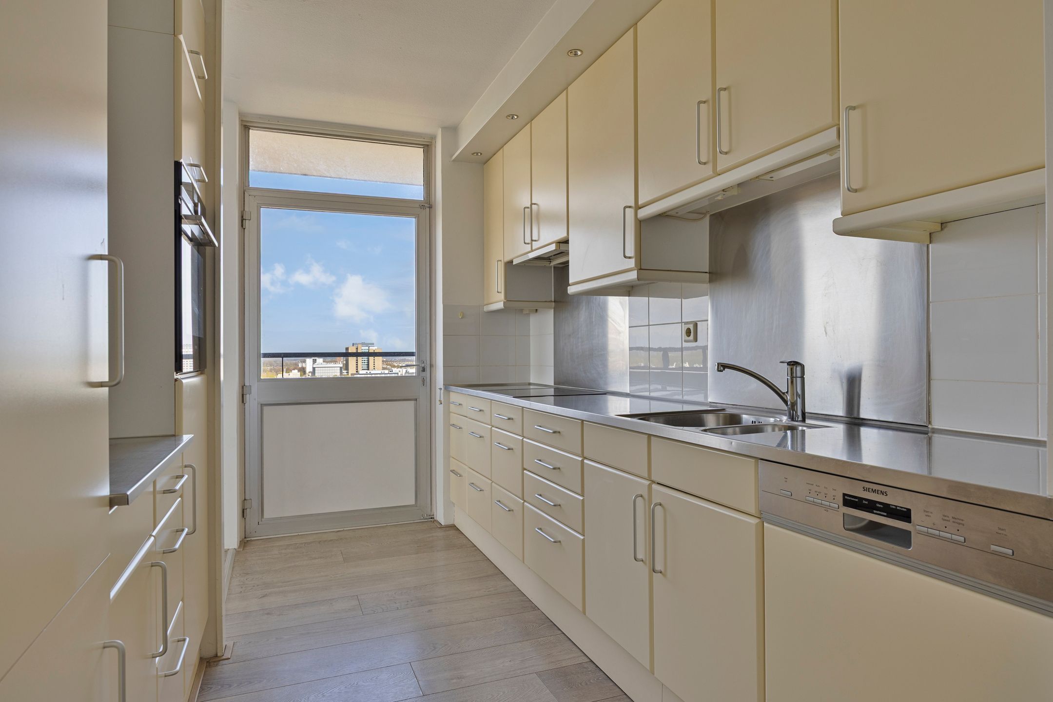 Photo 15 of de Greide 83