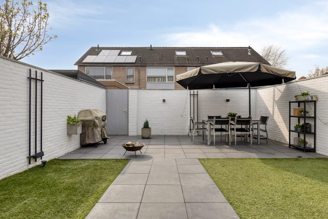 Photo 28 of Staringstraat 61