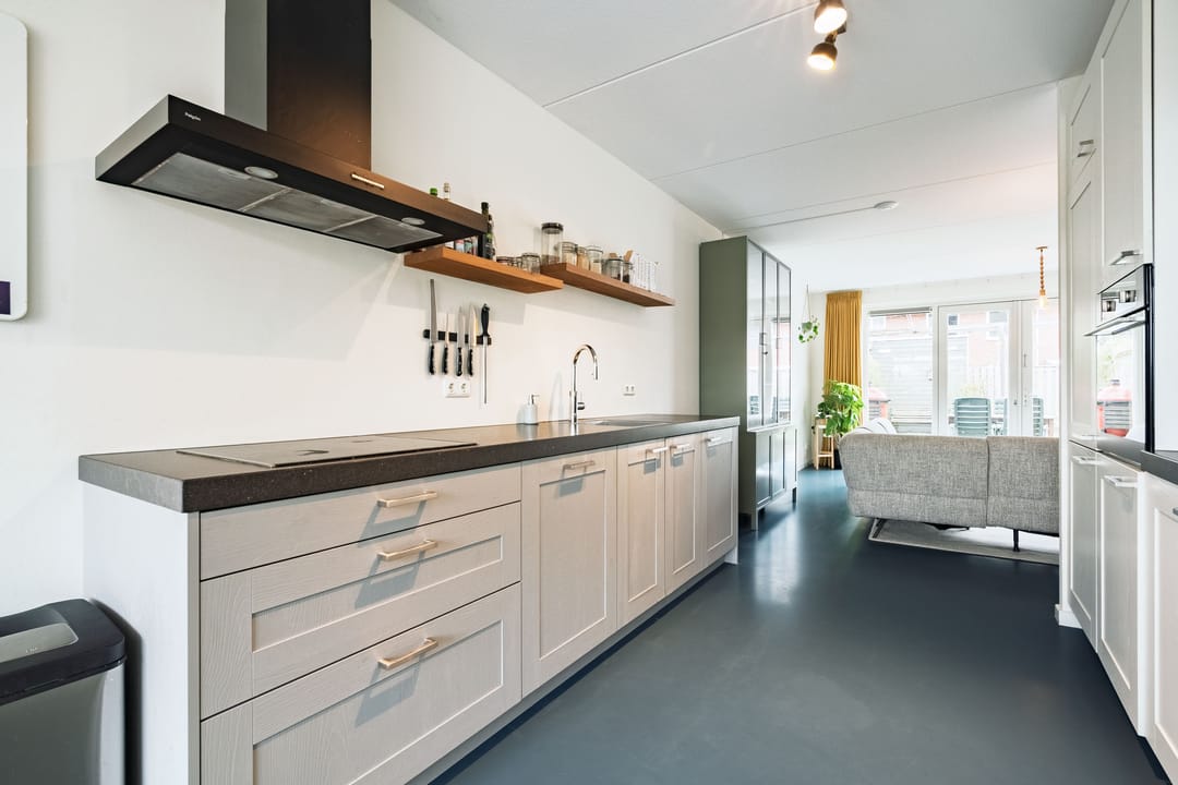 Photo 13 of Voorburglaan 44